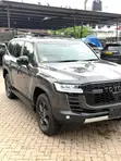 Toyota Land Cruiser LC300 GR 3.3L Diesel 2024 - 2