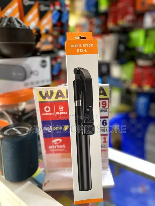 R1s Portable Bluetooth Selfie Stick Tripod - 1