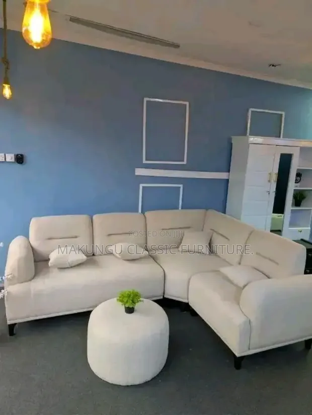 Sofa ya L Mpya, Ina Seating Nne, Rangi Nyeupe - 1