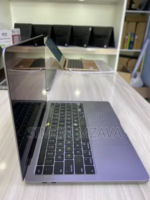 MacBook Pro 2020 13" Intel Core i5, 16GB RAM, 512GB SSD