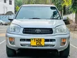 Toyota RAV4 2004 Nyeupe - 1