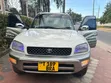 Toyota RAV4 1999 White - 2