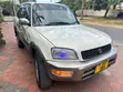 Toyota RAV4 1999 White - 4