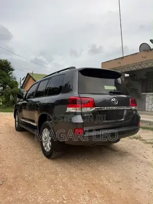 Toyota Land Cruiser 4.6 V8 GXR 2019 Kijivu