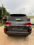 Toyota Land Cruiser 4.6 V8 GXR 2019 Gray - 4