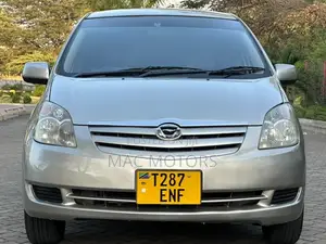 Toyota Corolla Spacio 2005 Nyeupe