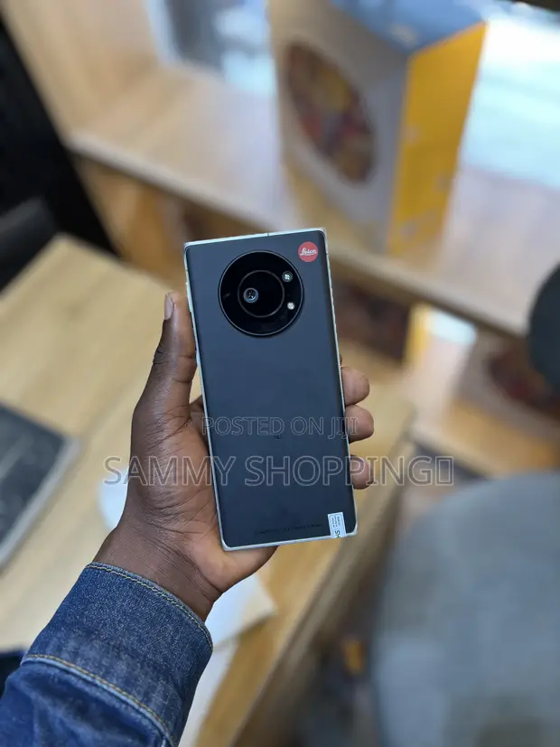 Leica Leitz Phone 1 256GB Black - 1