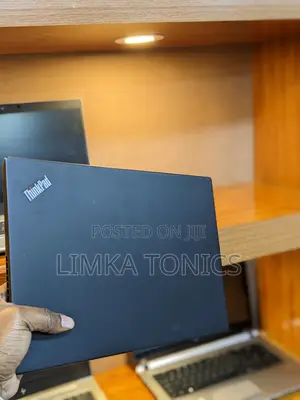 Lenovo ThinkPad X390 8GB RAM 256GB SSD