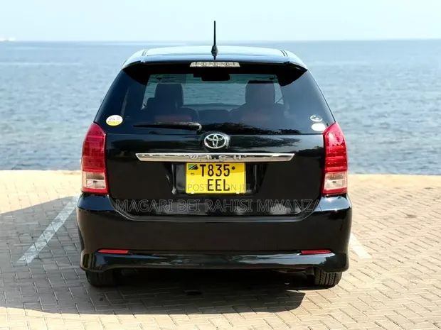 Toyota Wish 2008 Nyeusi - 1