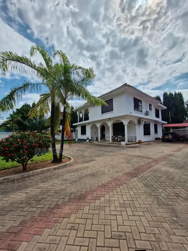 4 Bedroom House for Rent in Kawe Beach - 1