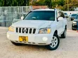 Toyota Kluger 2004 White - 3