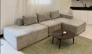 Sofa ya L-Shape ya Watu Watano na Coffee Table - Gray