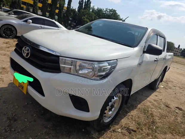 Toyota Hilux 2016 Double Cabin - 1