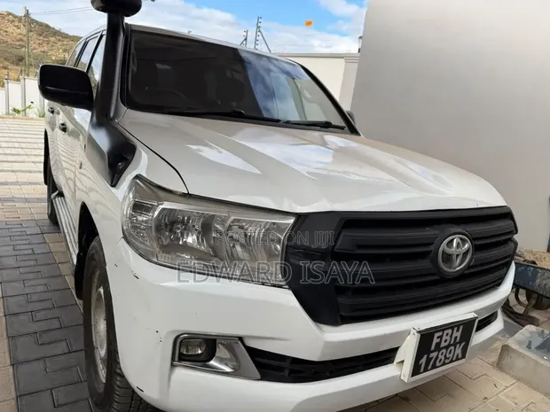 Toyota Land Cruiser 2015 Pearl - 1