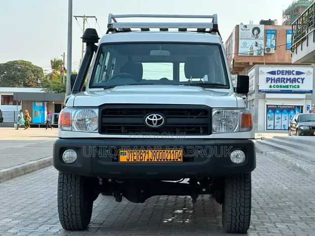 Toyota Land Cruiser Hardtop 2014 - 1