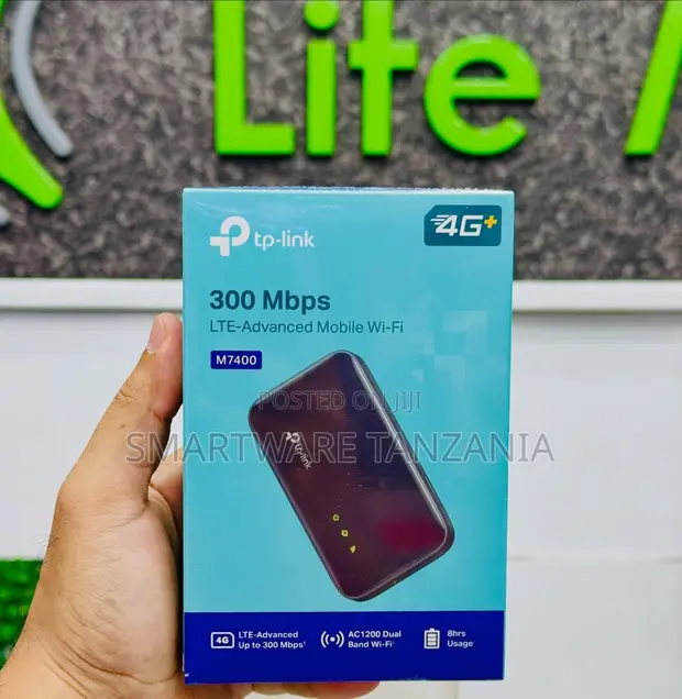 TP-Link M7400 LTE-Advanced Mobile Wi-Fi, 300 Mbps - 1