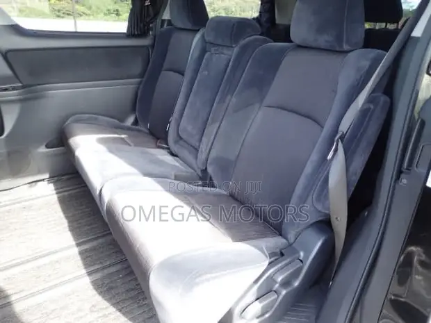 Toyota Alphard 2.4 Petrol AWD 2008 - 1