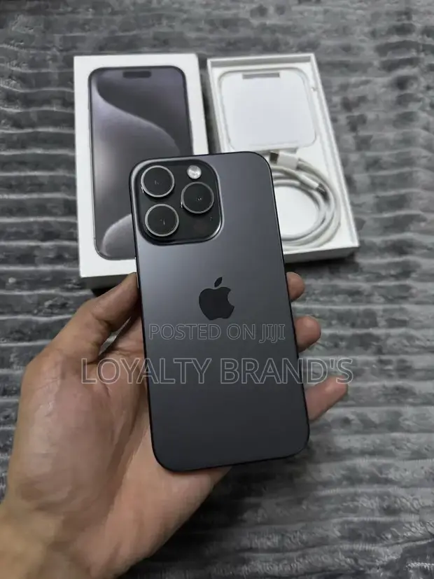 Apple iPhone 15 Pro 128GB - 1