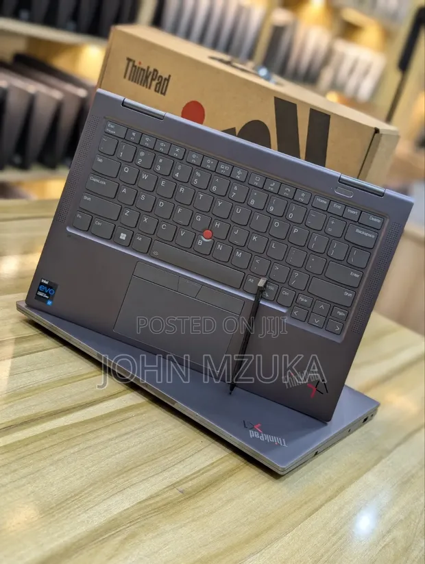 Laptop Lenovo ThinkPad X1 Yoga Gen 7 - Core i7, 16GB RAM, 512GB SSD - 1