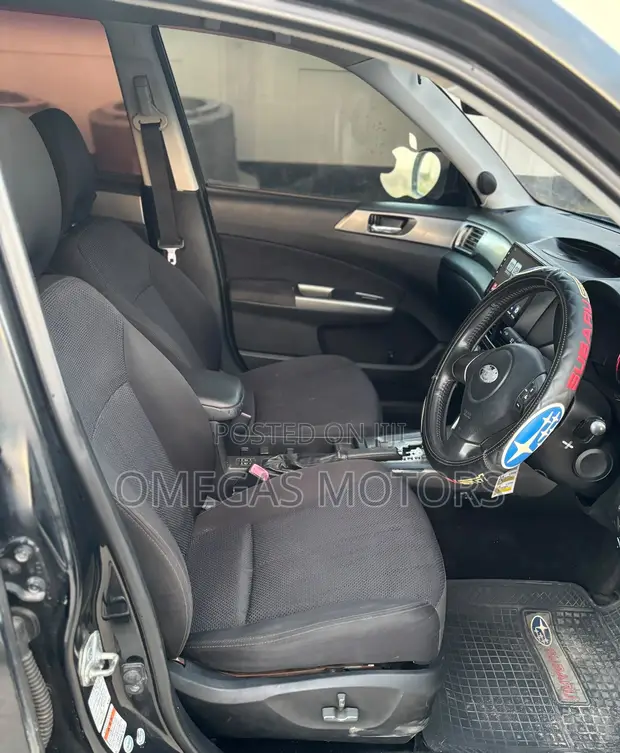 Subaru Forester 2.0D X 2011 Black - 1