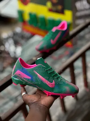 Viatu vya Mpira wa Miguu vya Nike Air Zoom vya Wanaume