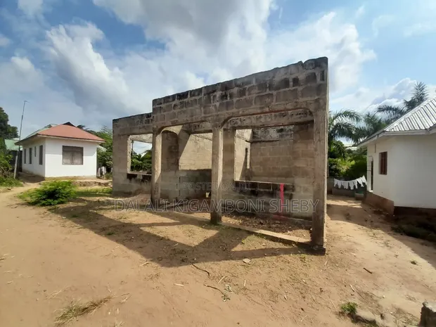 Furnished 6-Bedroom House for Sale in Kigamboni Mikwambe - 1