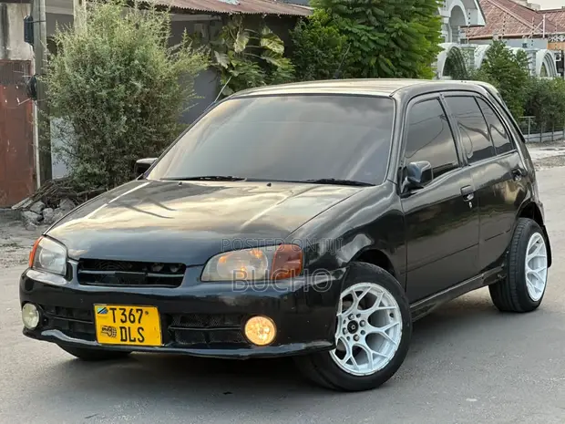 Toyota Starlet 2001 Black - 1
