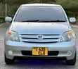 Toyota IST 2003 Silver - 1