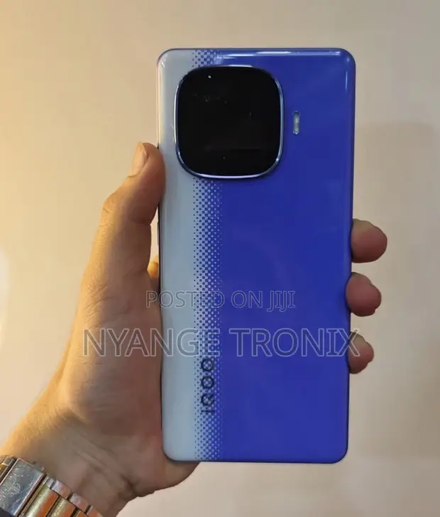 Vivo iQOO Neo10 128GB Blue - 1