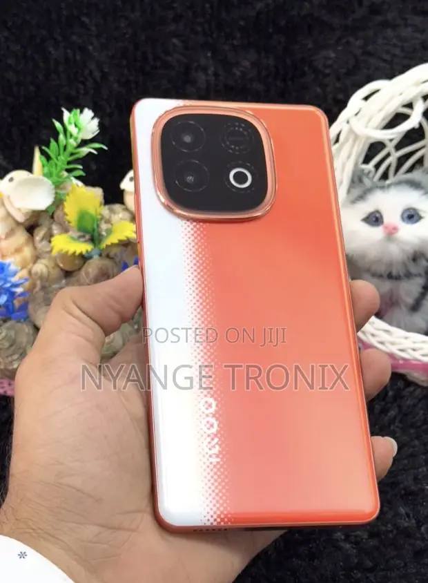 Vivo iQOO Neo 10 256GB Orange (Refurbished) - 1