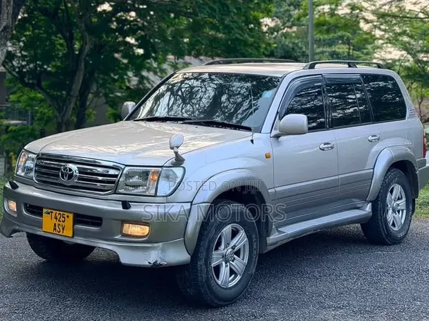 Toyota Land Cruiser Amazon 2000 Silver - 1