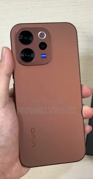 Vivo V70 256GB Bronze