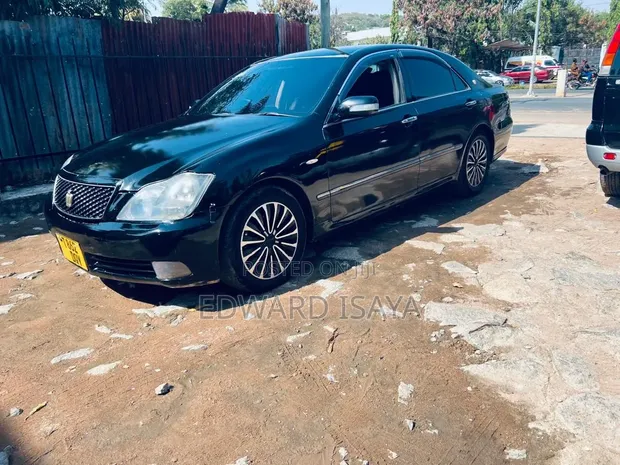 Toyota Crown 2006 Black - 1