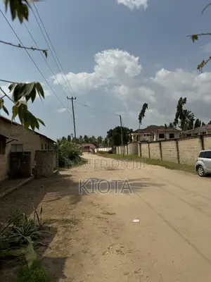 Ununio Upper Land for Sale