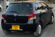 Toyota Vitz 1.5 FWD 5dr 2008 Nyeusi - 3