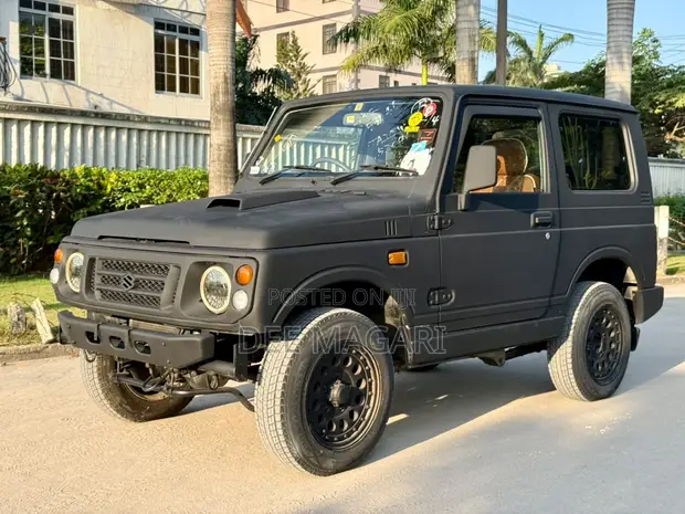 Suzuki Jimny 1995 Black - 1
