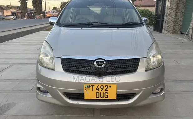 Toyota Corolla Spacio 1.5 X 2005 Beige - 1