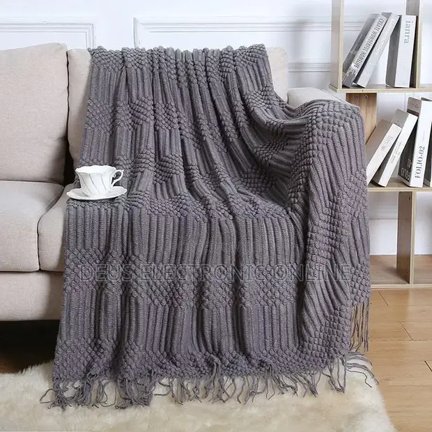 Brand New Throw Blanket - Reja - 1