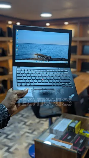 Lenovo ThinkPad X280 Laptop - 8GB RAM, 256GB SSD