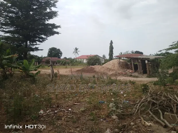 Kiwanja cha Makazi chenye Hatimiliki Bunju - 1