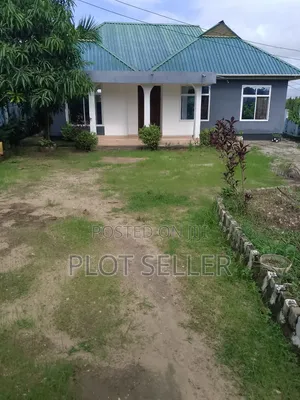 2-Bedroom House for Sale in Kimara Stop Over