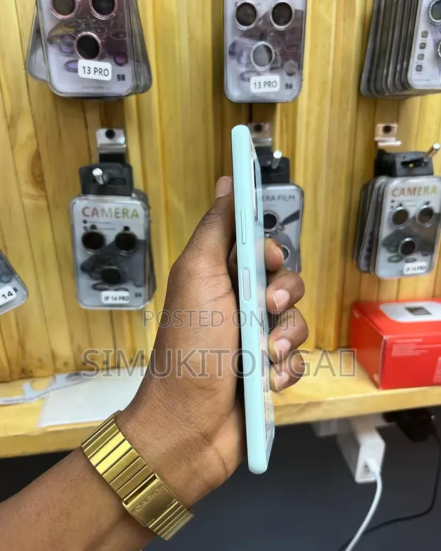 Sony Xperia 10 II 64GB Refurbished - 1