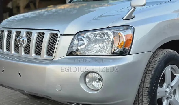 Toyota Kluger V 2001 Silver - 1