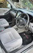 Toyota Kluger V 2001 Nyeupe - 4