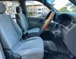 Toyota Noah 2.0 FWD (8 Seater) 2003 White - 5