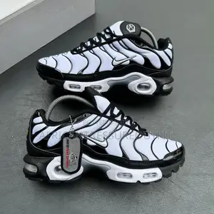 Nike Air Max Plus TN Sneakers