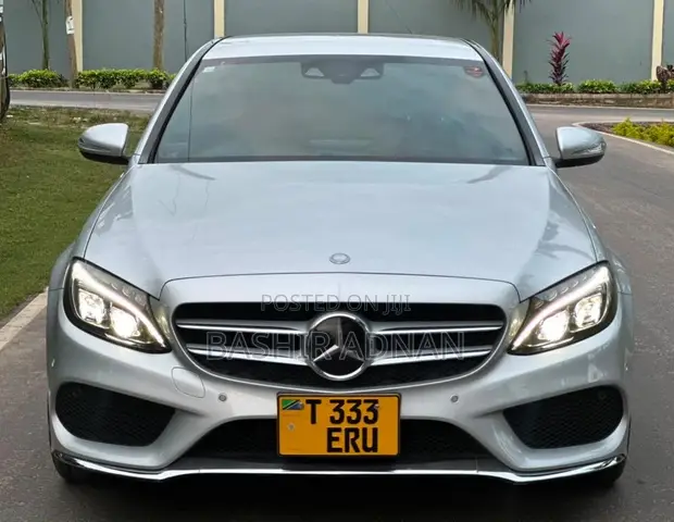 Mercedes-Benz C200 2015 Silver - 1