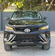 Toyota Fortuner 2018 Nyeusi - 4