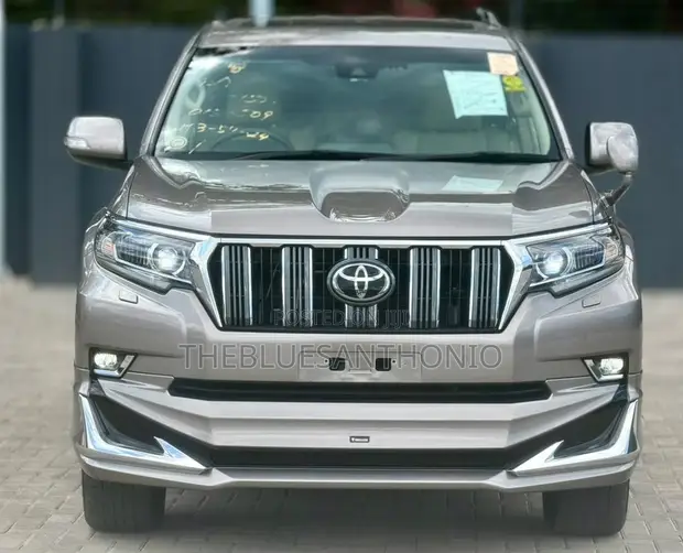 Toyota Land Cruiser Prado TXL 2023 - 1
