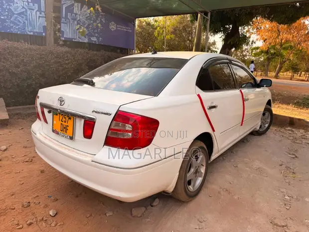 Toyota Premio 1.5 FWD 2005 White - 1